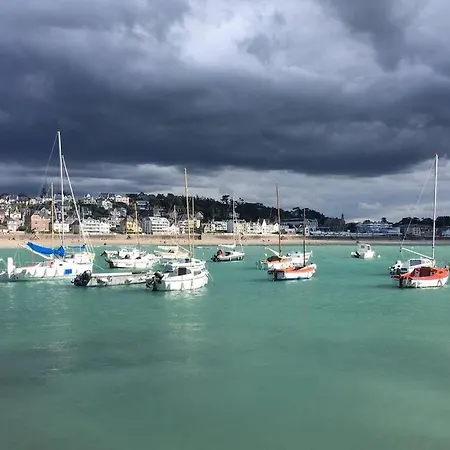 Charmante Maison 19e Sur Le Port De Dahouet Holiday home *