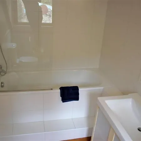 Holiday home Charmante Maison 19e Sur Le Port De Dahouet *